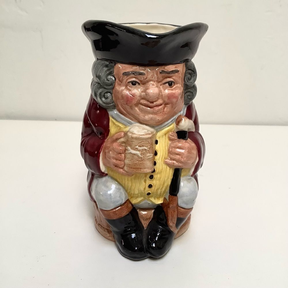 Royal Doulton Jolly Toby D6109 Rare Blue/grey breeches highly collectable